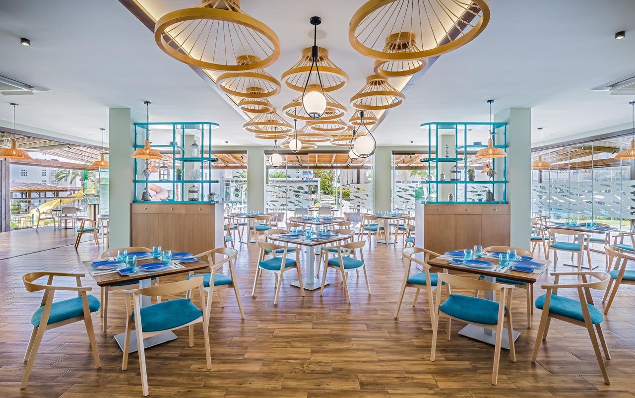 Restaurantinterieur van Occidental Torremolinos Playa